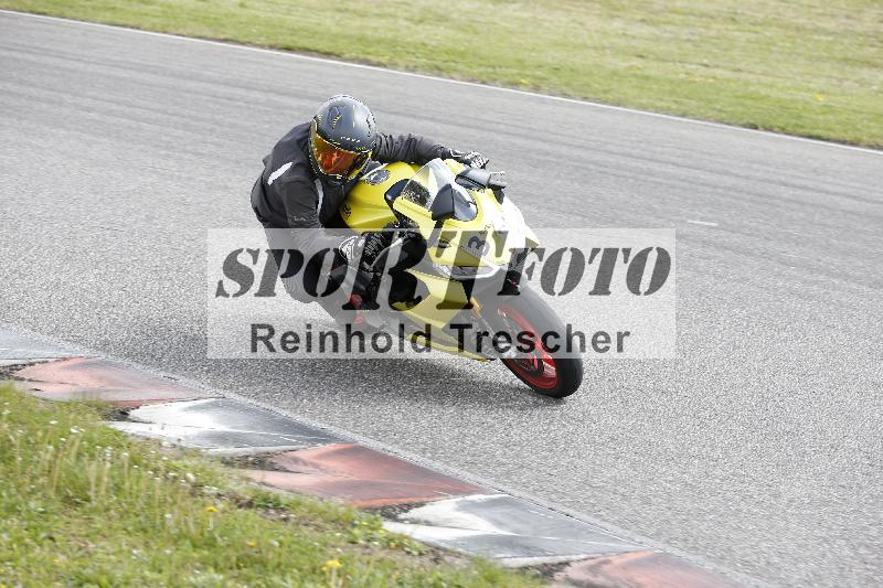 /Archiv-2025/10 23.04.2025 Cornu Master School ADR/gruen-vert/32